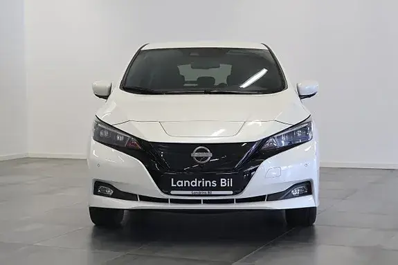 Nissan Leaf 2023 photo 2