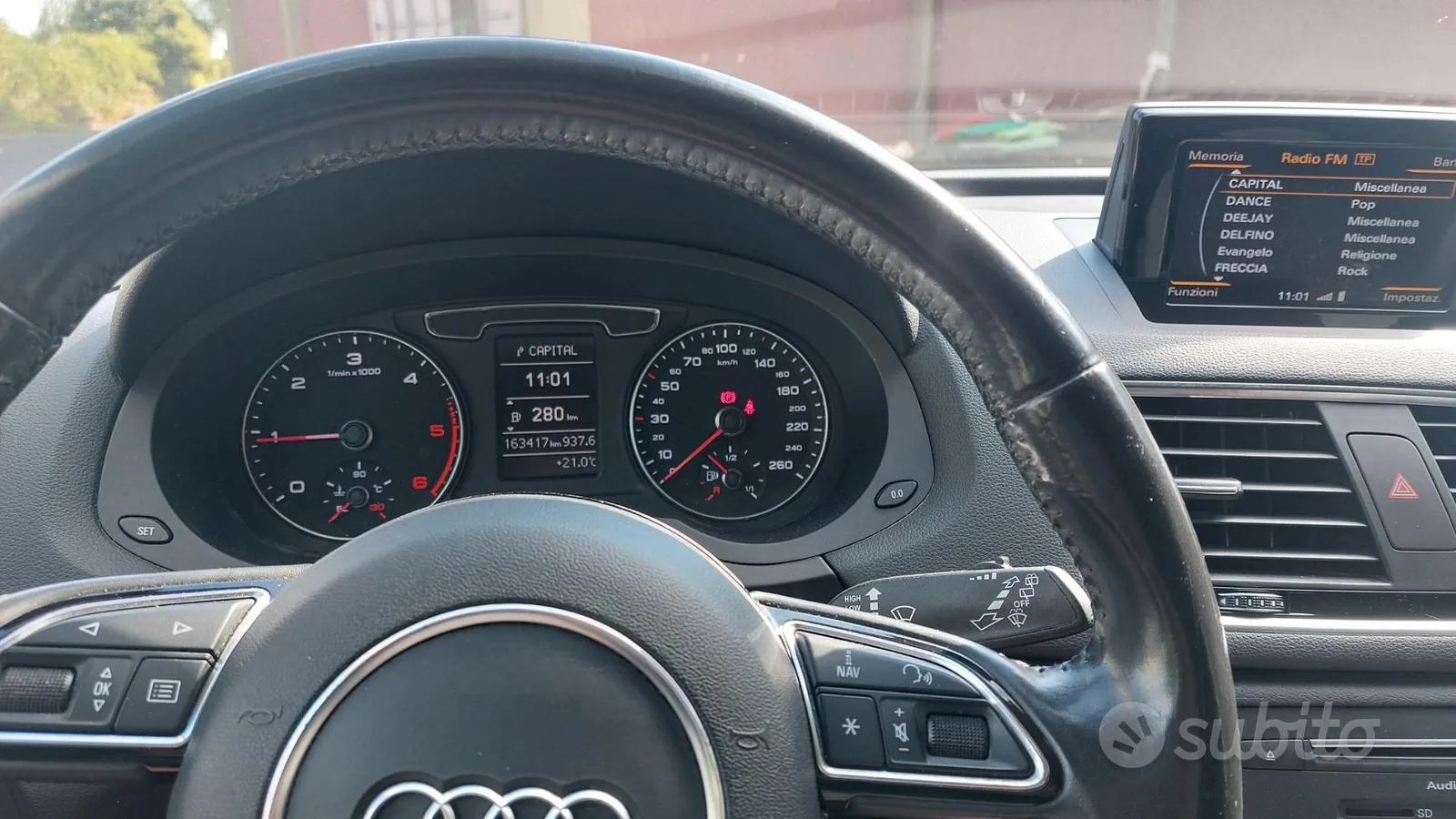 Audi Q3 2015 photo 4