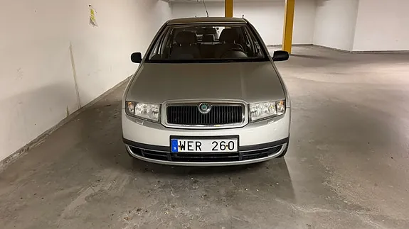 Skoda Fabia 2004 photo 2