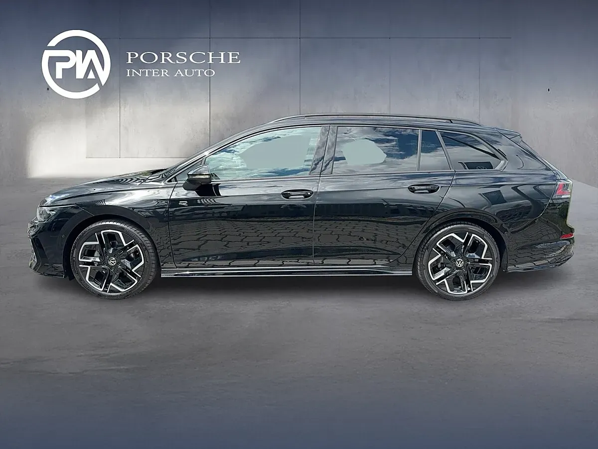 Volkswagen Golf 2026 photo 2