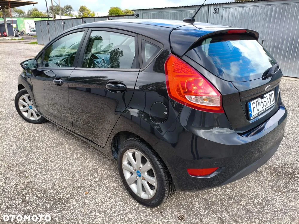 Ford Fiesta 2013 photo 3