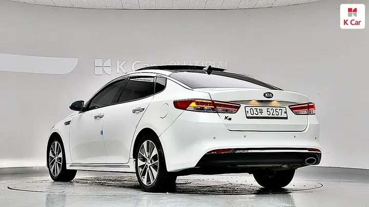Kia K5 2017 photo 2