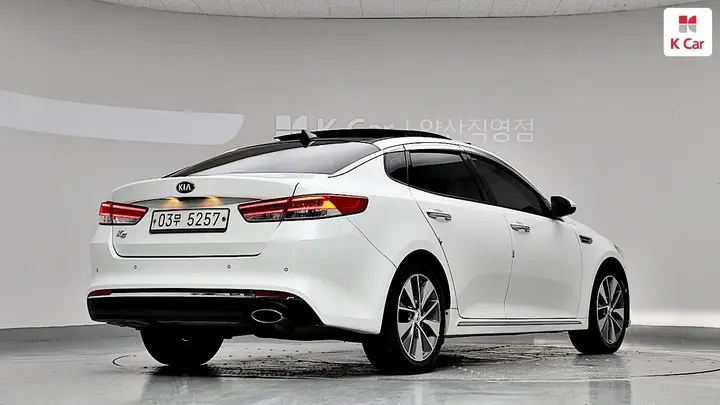 Kia K5 2017 photo 4