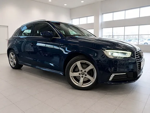Audi A3 2017 photo 2