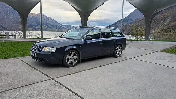 Audi A6 2004 photo 2