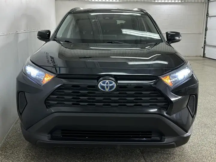 Toyota Rav4 2023 photo 2