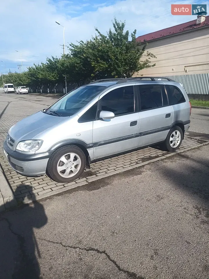 Opel Zafira 2000 photo 4