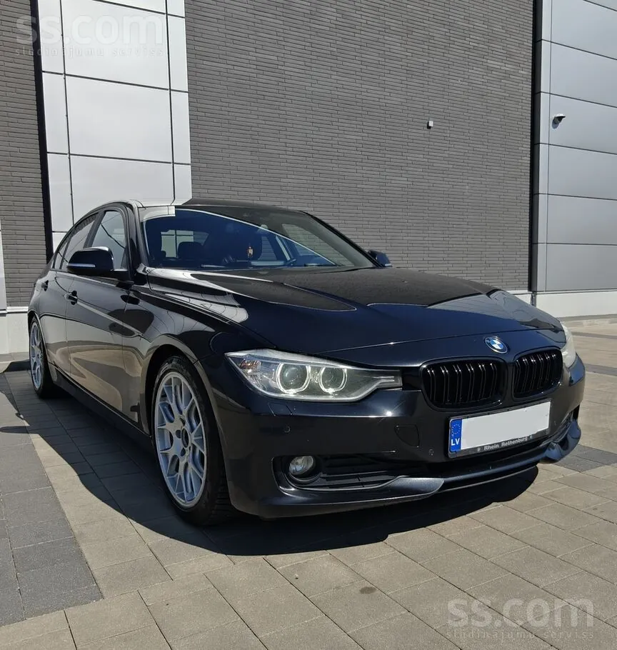 BMW 320 2012 photo 2