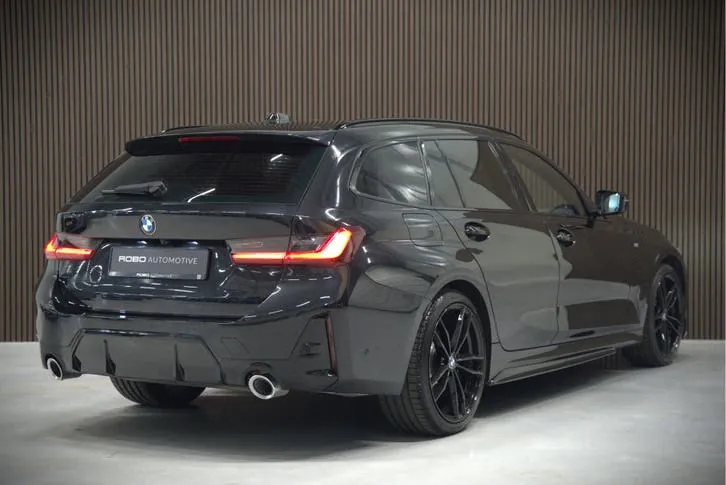 BMW 3 Series 2024 photo 2