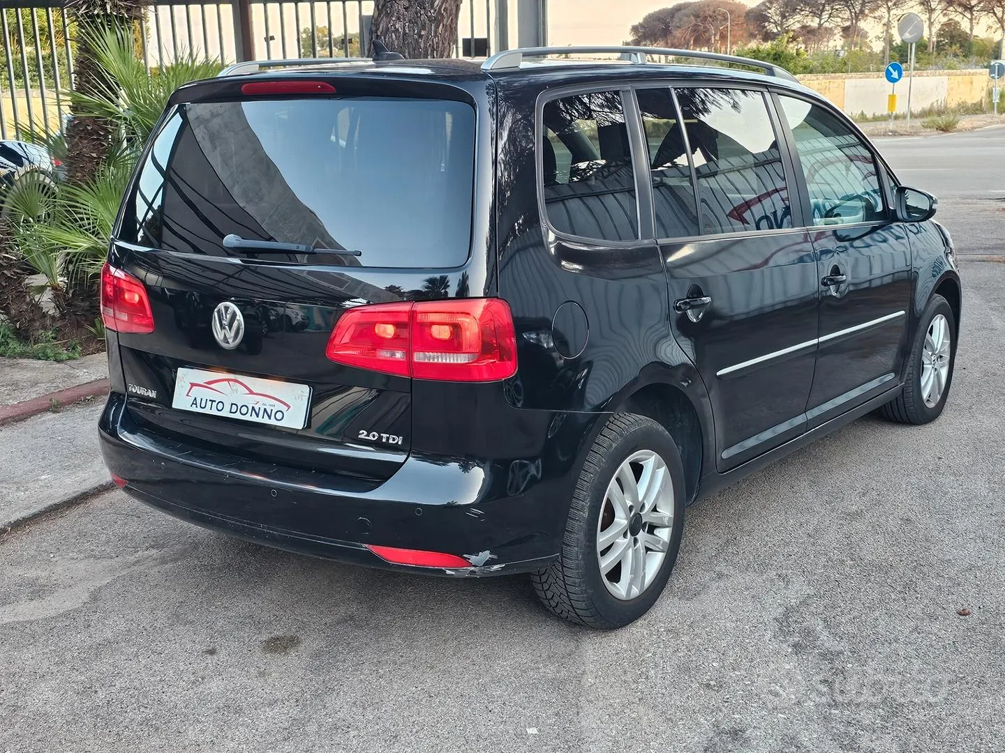 Volkswagen Touran 2011 photo 4