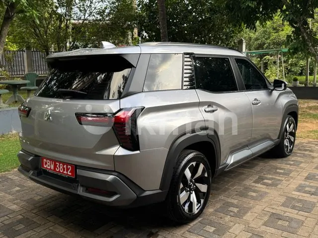 Mitsubishi Outlander 2026 photo 3