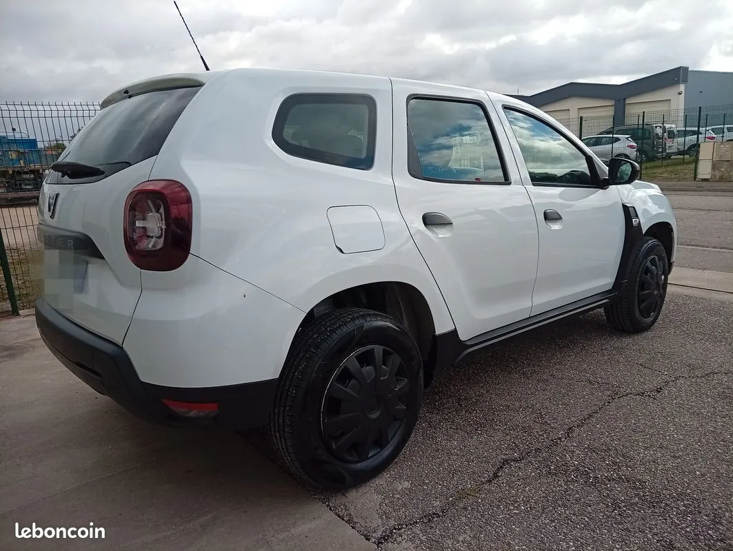 Dacia Duster 2021 photo 3
