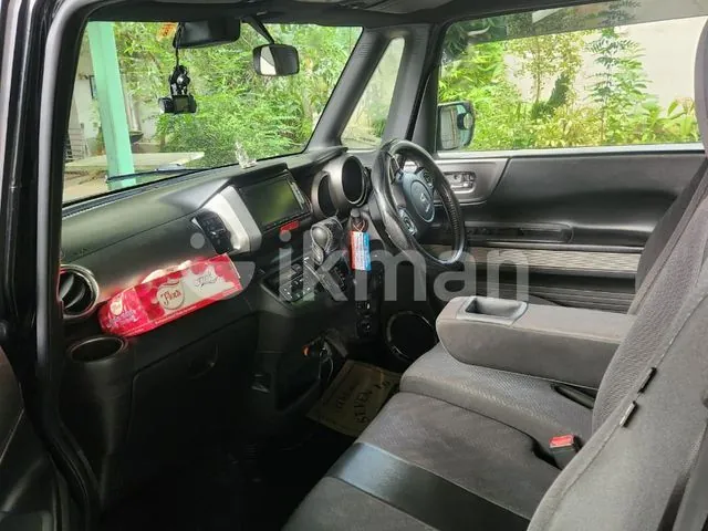 Honda N-Box 2018 photo 3