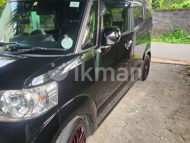 Honda N-Box 2018 photo 2