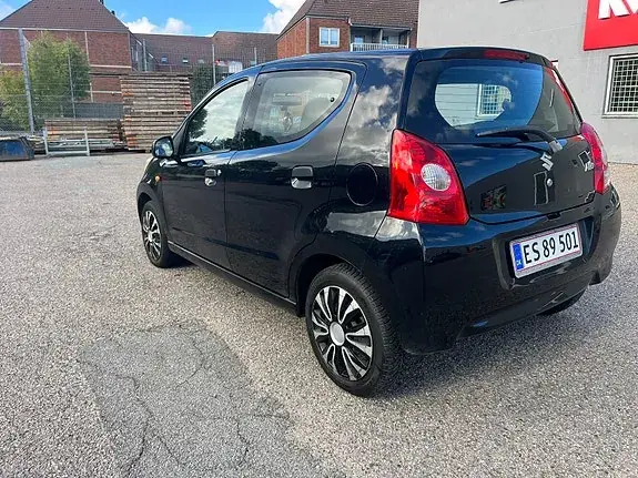 Suzuki Alto 2010 photo 3