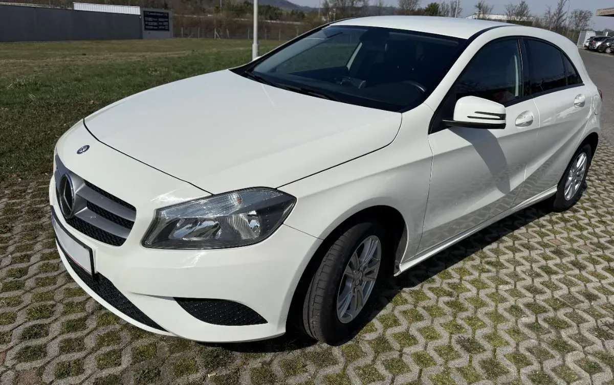 Mercedes-Benz A-Class 2012 photo 3