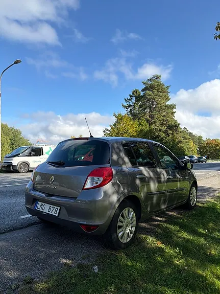 Renault Clio 2011 photo 4