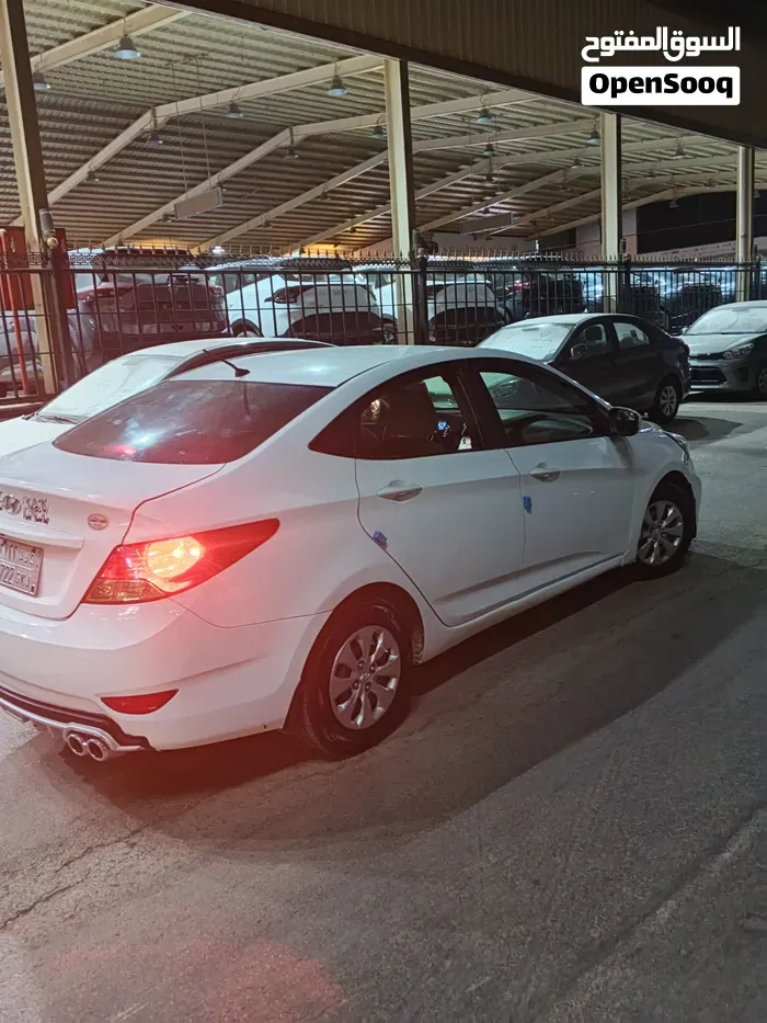 Hyundai Accent 2016 photo 2