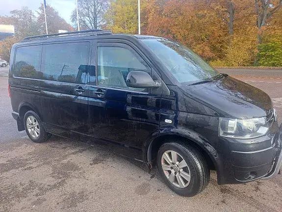 Volkswagen Multivan 2013 photo 2