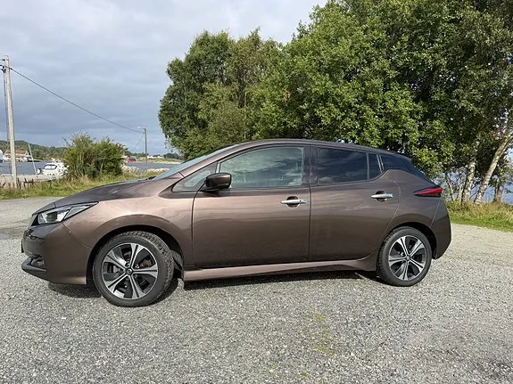 Nissan Leaf 2021 photo 4
