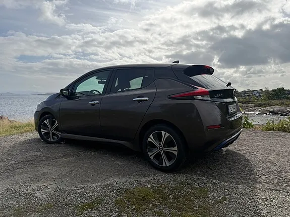 Nissan Leaf 2021 photo 5