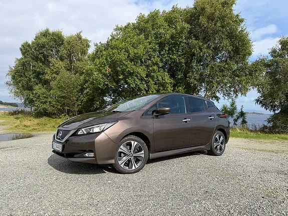 Nissan Leaf 2021 photo 3