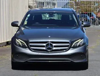 Mercedes-Benz E 200 2017 photo 3