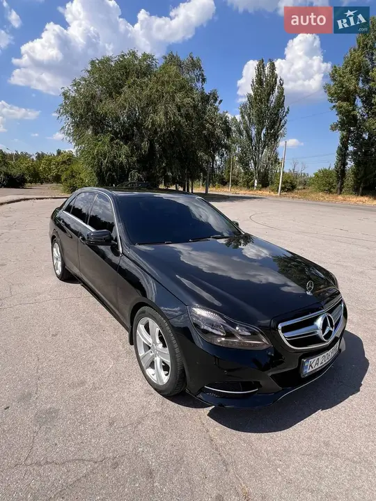Mercedes-Benz E-Class 2014 photo 2