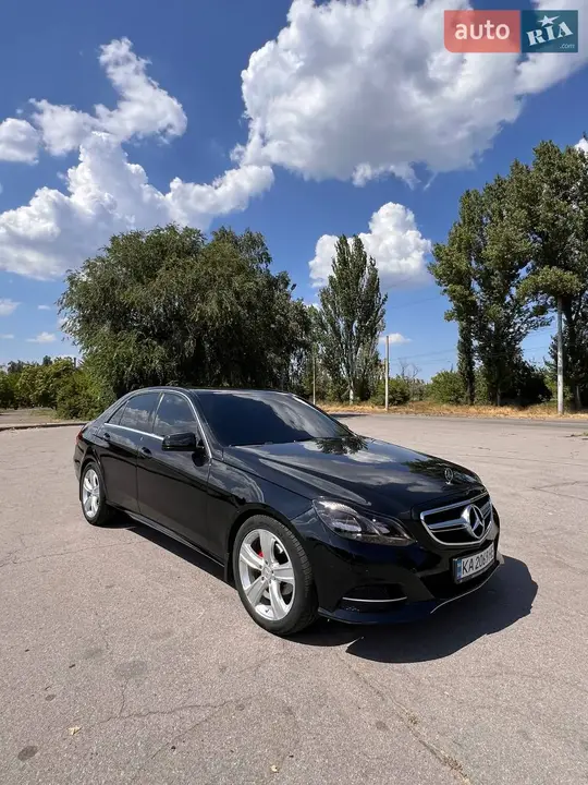 Mercedes-Benz E-Class 2014 photo 5