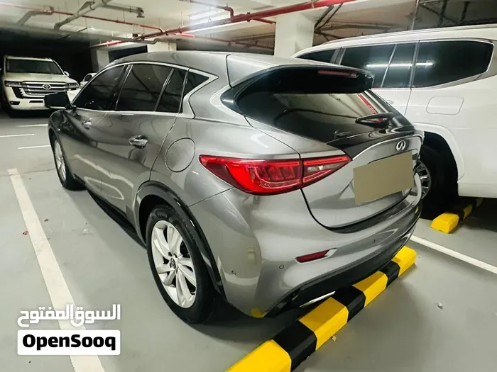 Infiniti Q30 2017 photo 4