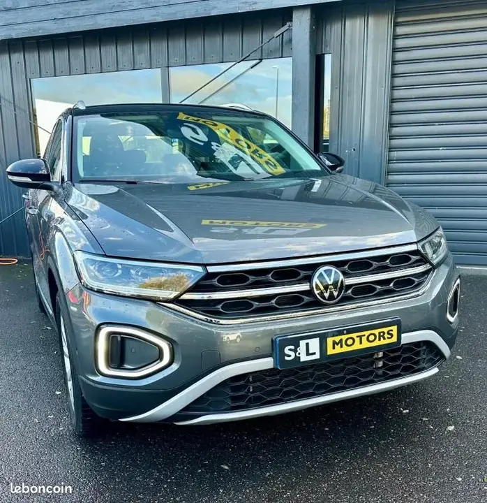 Volkswagen T-Roc 2024 photo 3