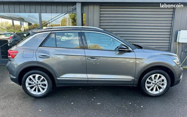 Volkswagen T-Roc 2024 photo 4