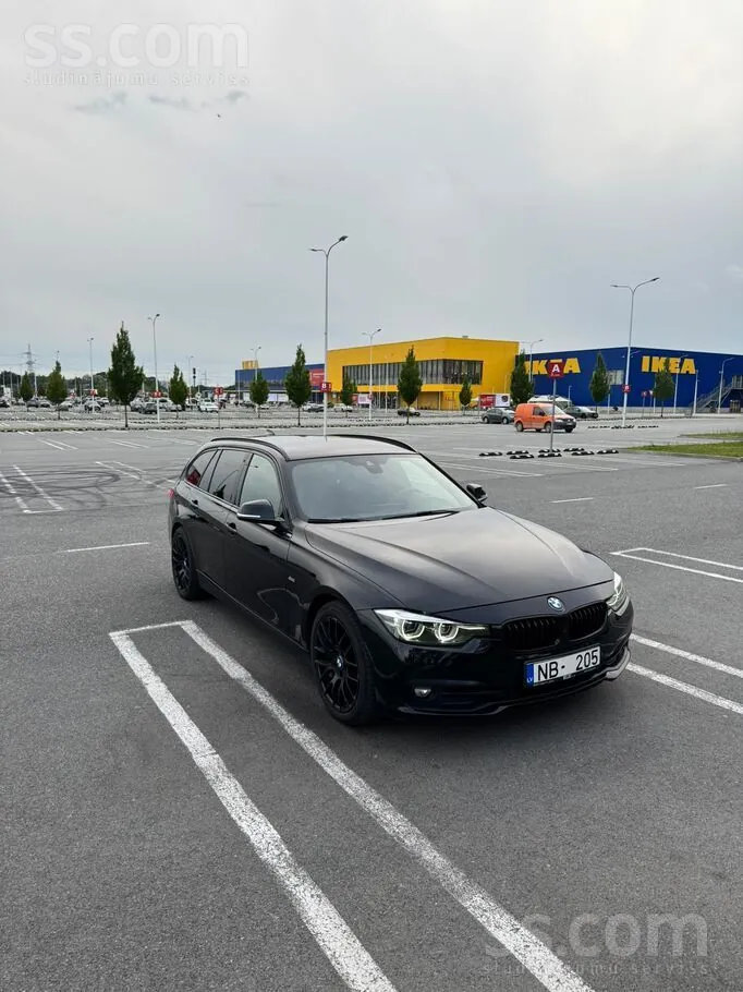 BMW 318 2018 photo 2