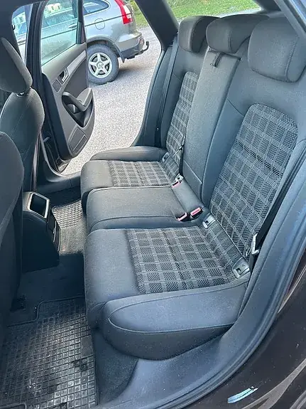 Audi A4 2012 photo 5