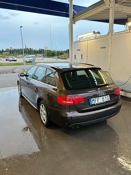 Audi A4 2012 photo 4