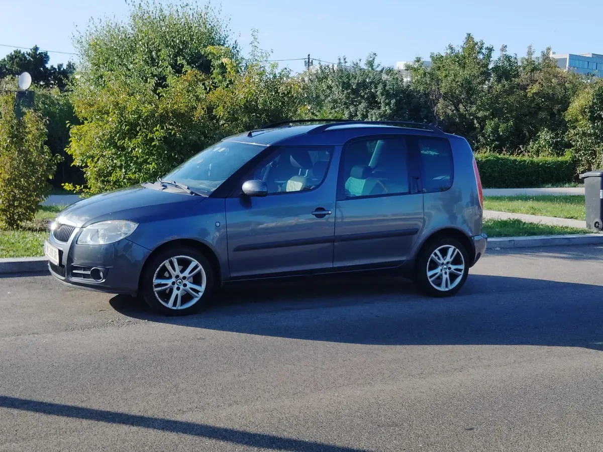 Skoda Roomster 2008 photo 2
