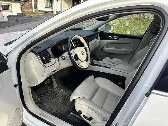 Volvo Xc60 2018 photo 4