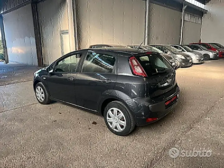 Fiat Punto Evo 2010 photo 2