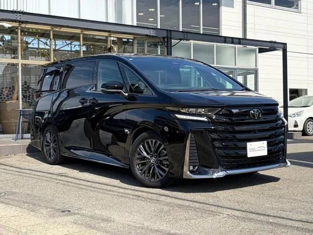 Toyota Versa 2023 photo 2