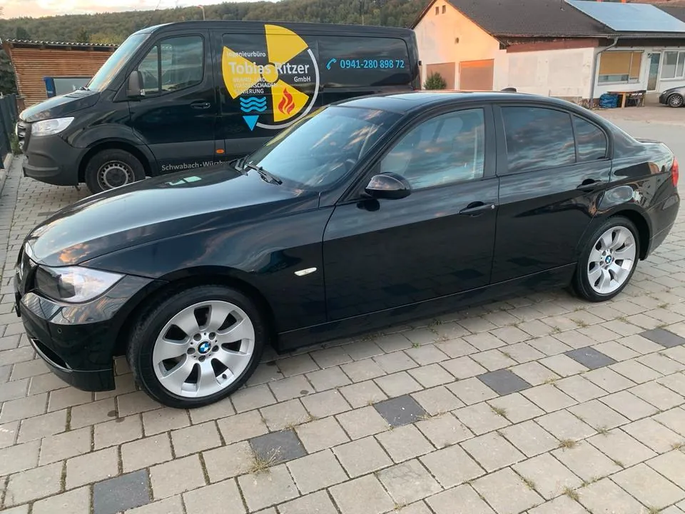 BMW 320I