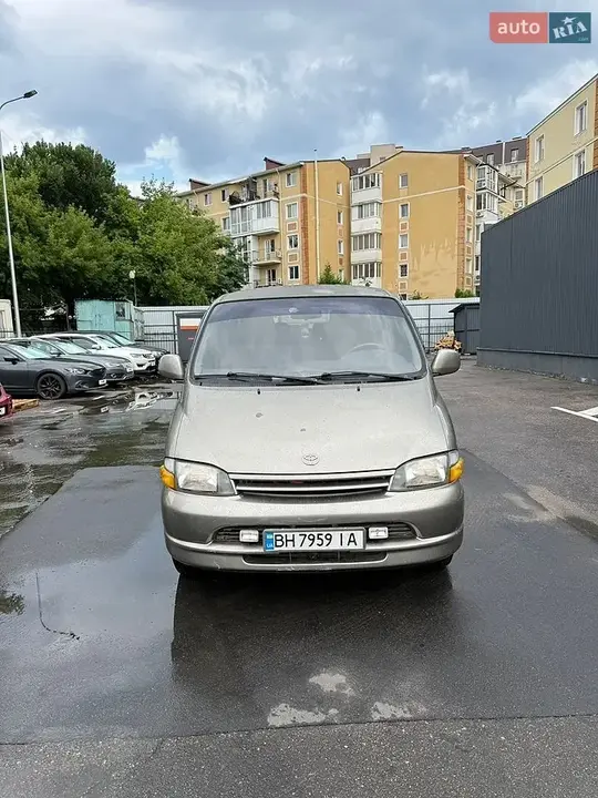 Toyota Hiace 1995 photo 3