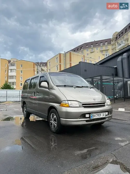 Toyota Hiace 1995 photo 5