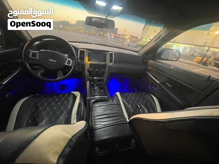 Jeep Grand Cherokee 2010 photo 4