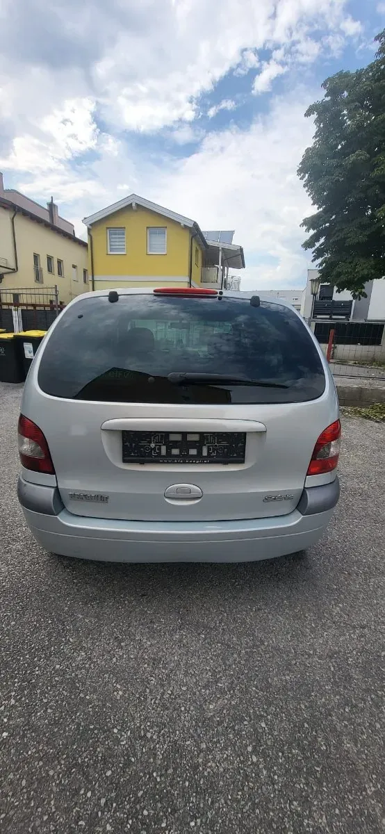 Renault Scenic 2002 photo 2