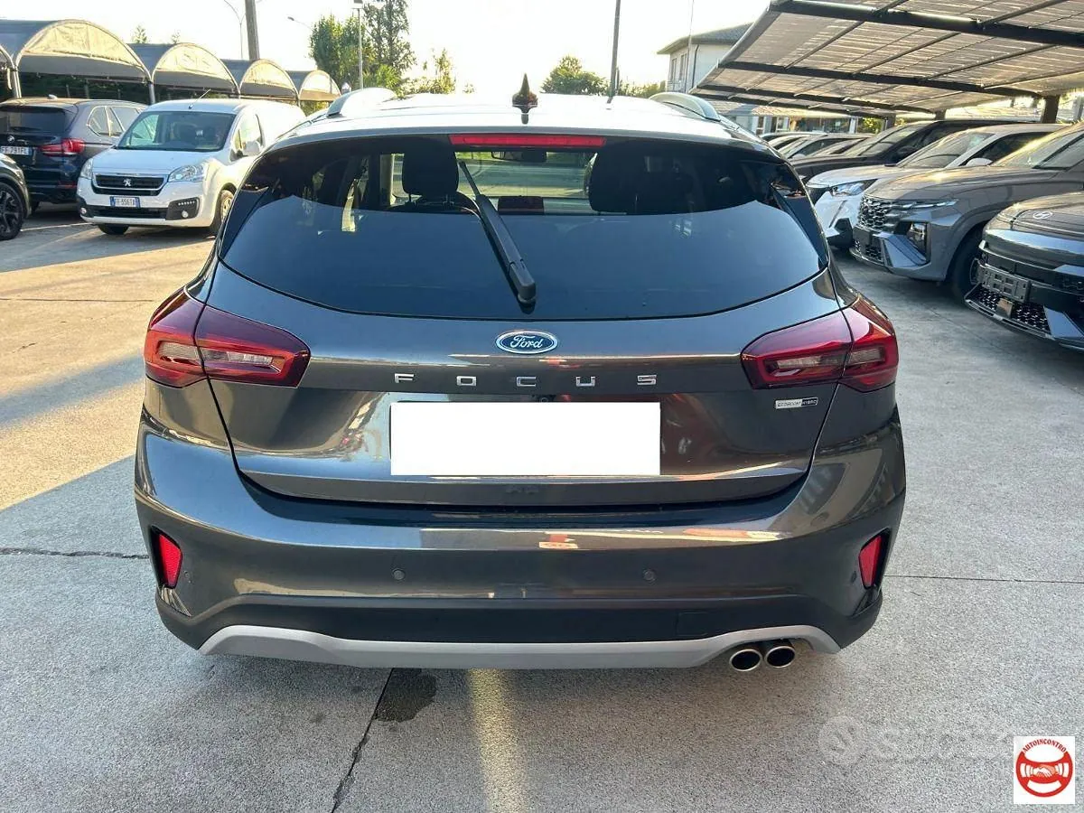 Ford Focus 2022 photo 4