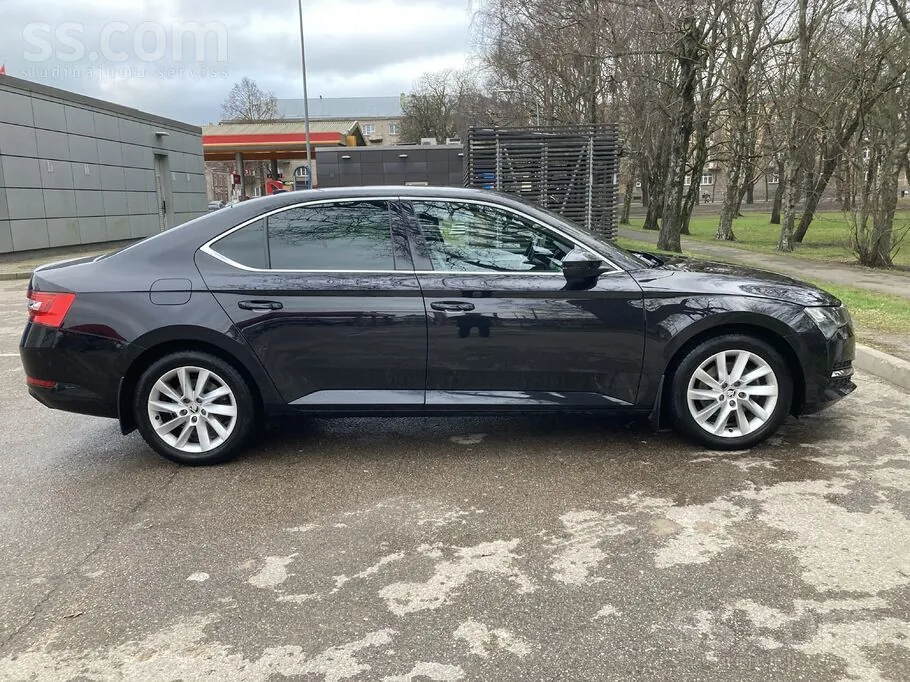 Skoda Superb 2020 photo 4