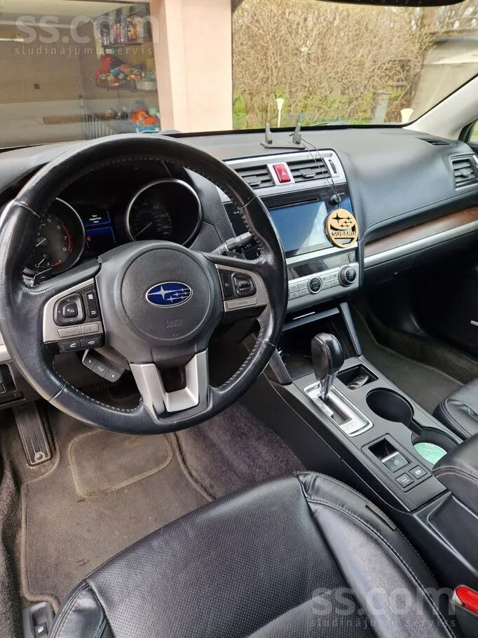 Subaru Outback 2015 photo 3