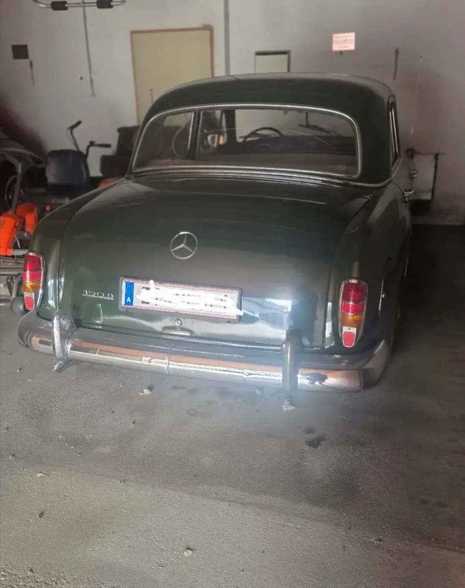 Mercedes-Benz 190