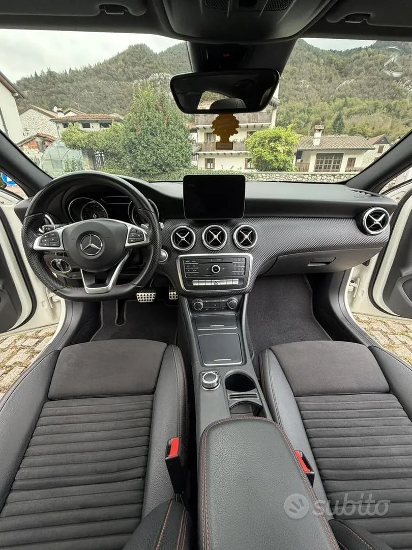 Mercedes-Benz A200 Amg Line 2018 photo 4
