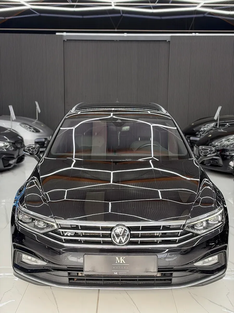 Volkswagen Passat 2021 photo 2
